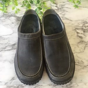 Clarks Blue Suede Hiking Clogs with Rubber Sole